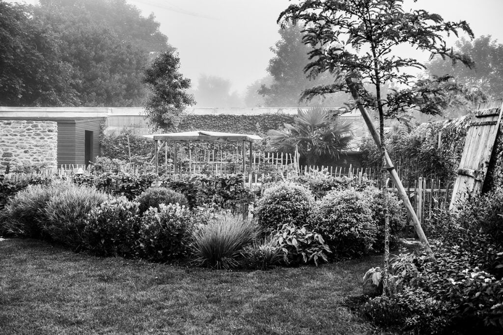 Massif de plantation avec jardin potager